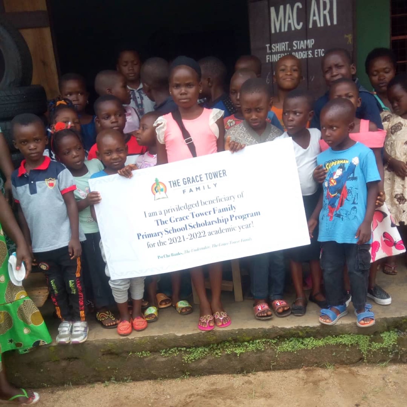 Grace Tower Family scholarship beneficiaries group photo