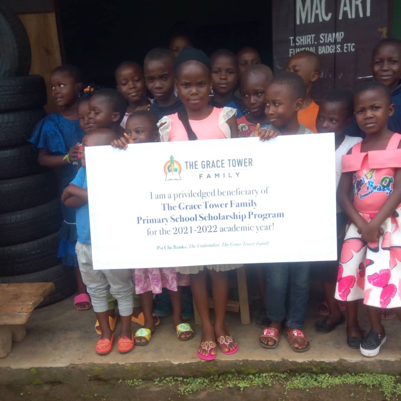 Grace Tower Family scholarship beneficiaries group photo
